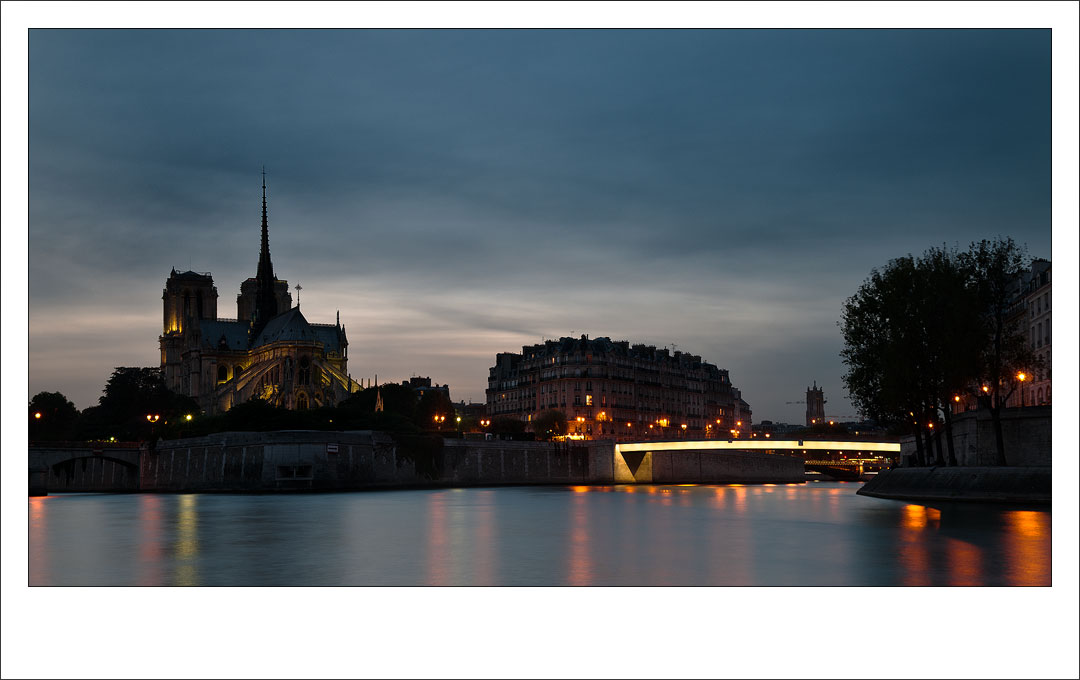 Seine_DSC7783 le Pt St Louis relie les deux îles dans la Seine