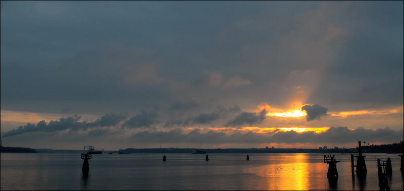 le soleil se couche sur la baie de Friedrichsort