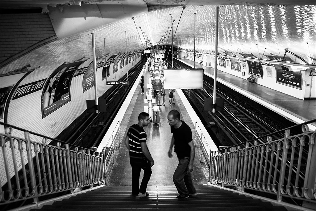 une entrevue sur l'escalier Porte d'Issy, 13e