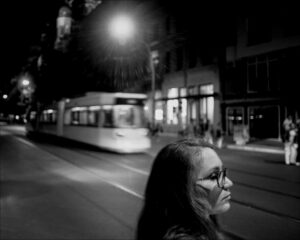 en attendant en pleine nuit. Oranienstrasse, Berlin. 2014.
