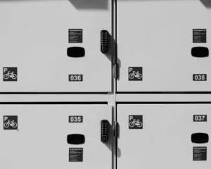 des boxes pour les vélos