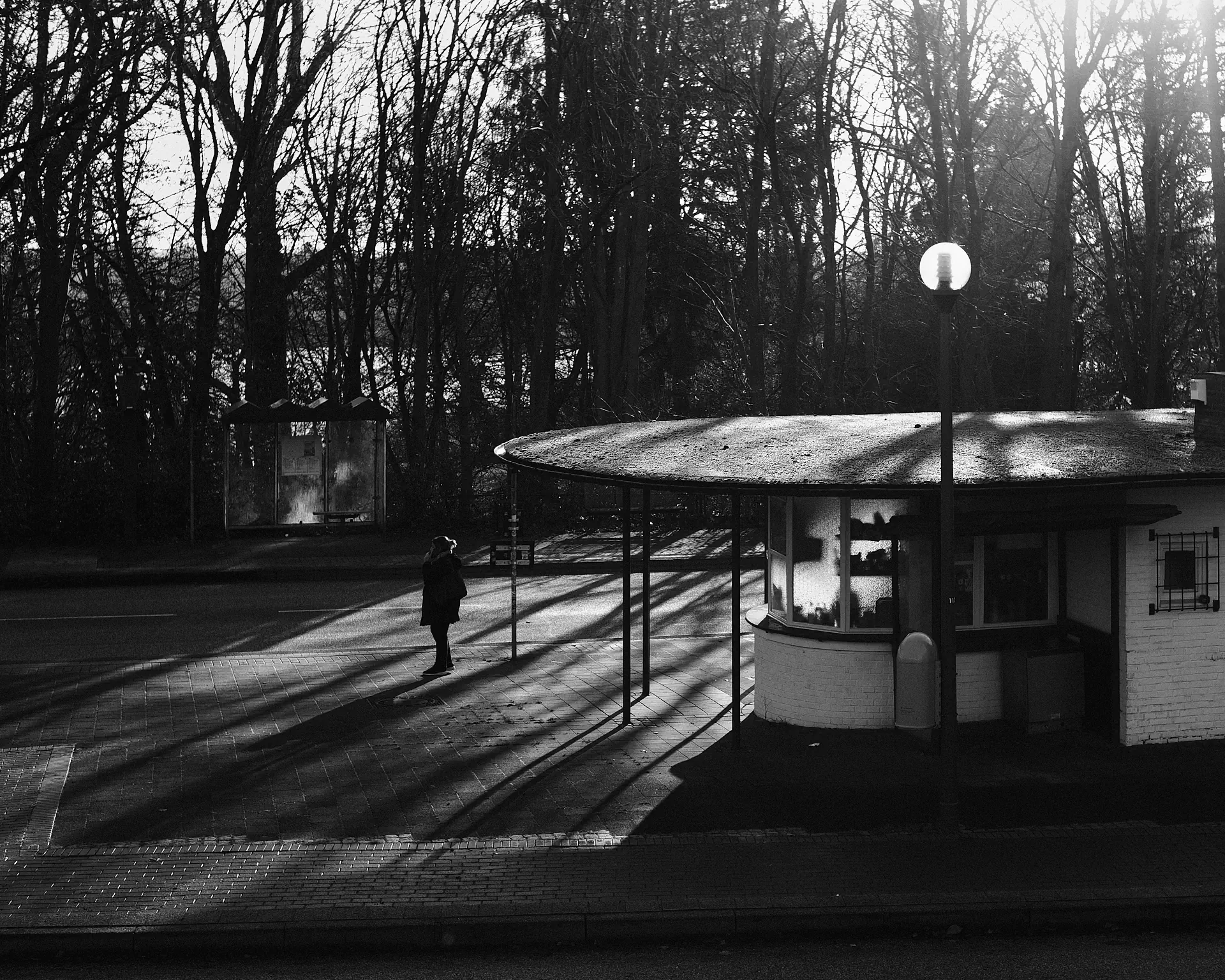 l'ancien arreÌt de bus
